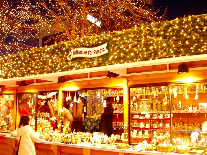 【札幌聖誕市集】星型五稜郭‧企鵝遊行‧雪猴泡湯‧騎馬體驗‧函館百萬夜景5天