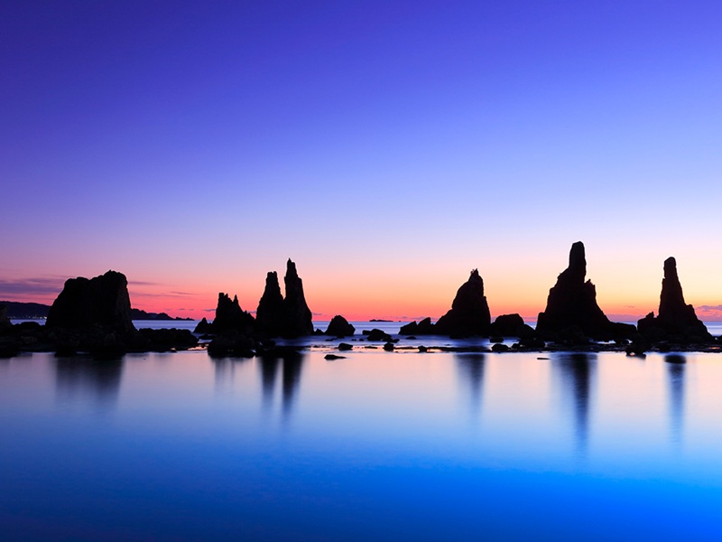 海上奇景~橋杭岩