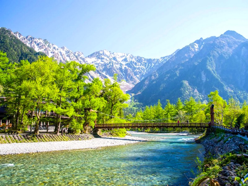 【童話合掌村】金澤兼六園‧秘境上高地‧新穗高纜車‧長良川鐵道‧惠那峽遊船5天