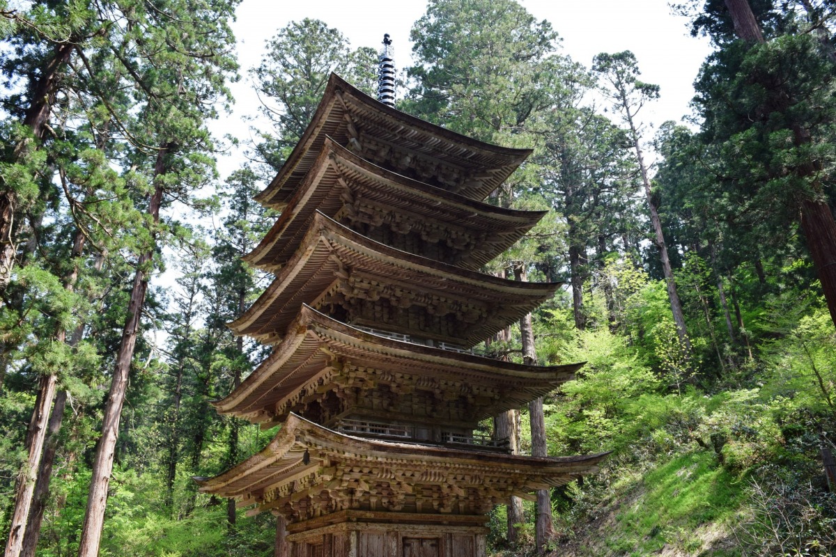 羽黑山五重塔



