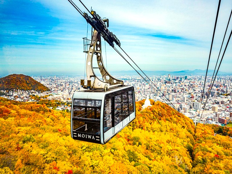 藻岩山紅葉纜車



